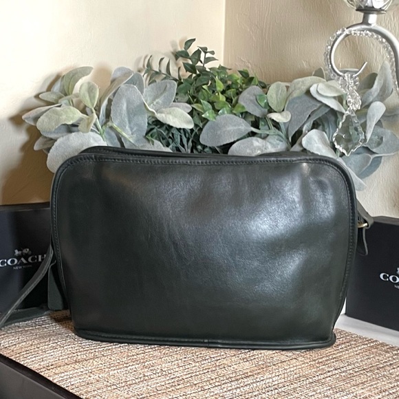❤️SOLD❤️Vintage Coach Forest Green Oliver Bag 9902 - Picture 2 of 9